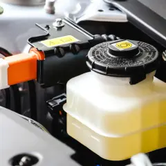 A pie de taller: los secretos de Lara García sobre reparación automotriz