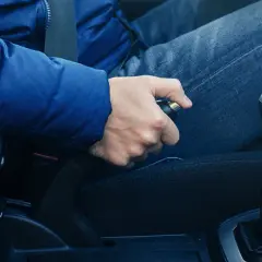 Cómo tensar freno de mano para evitar problemas de seguridad en tu coche