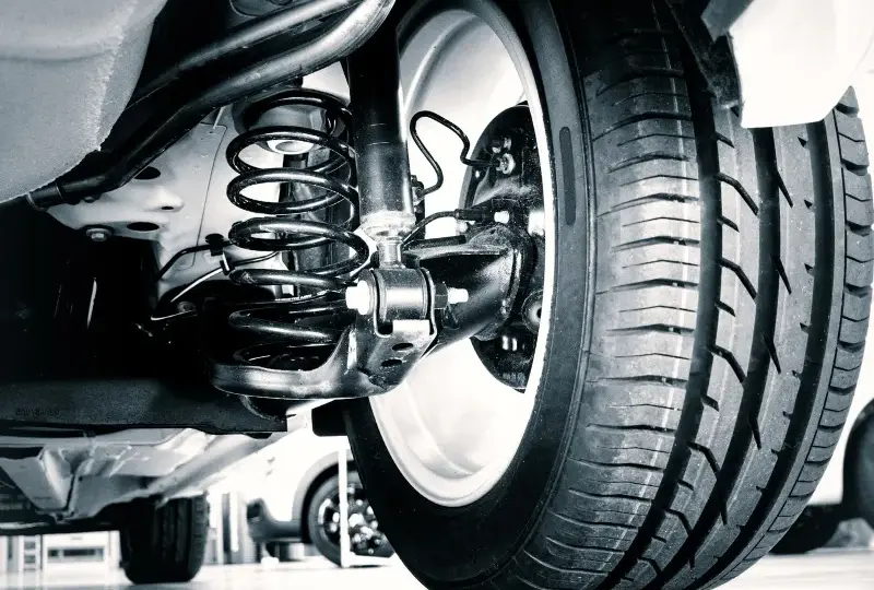 Reparar amortiguadores coche: evita problemas de seguridad y confort