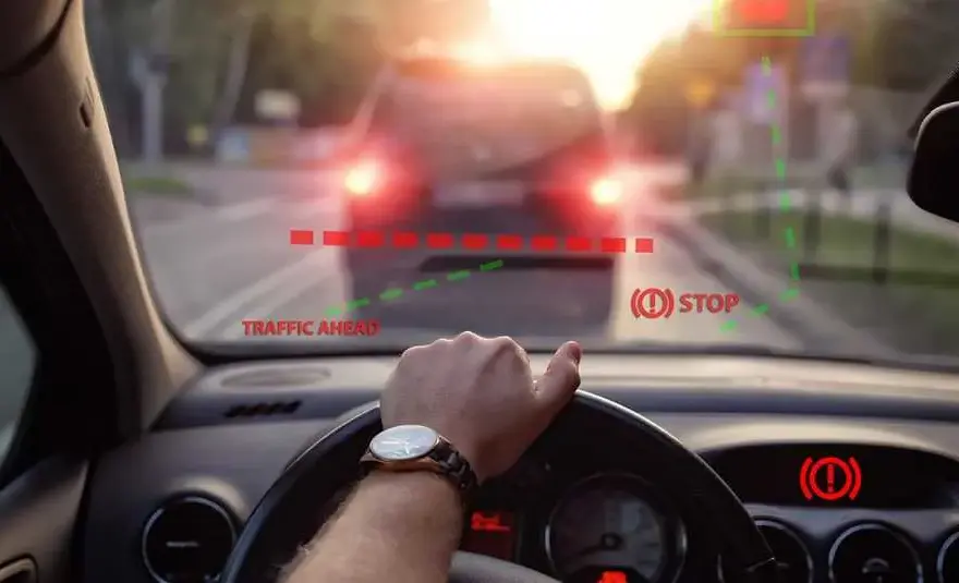 Cómo el sistema de freno de emergencia puede salvar vidas en la carretera